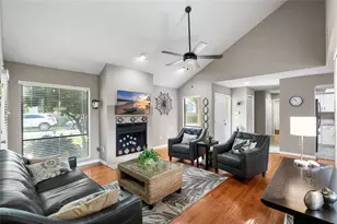 11520 Galleria Dr, Tampa, FL 33618 - Photo 7