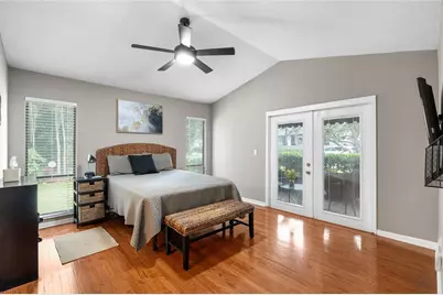 11520 Galleria Drive, Tampa, FL 33618 - Photo 13