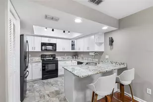 11520 Galleria Dr, Tampa, FL 33618 - Photo 9