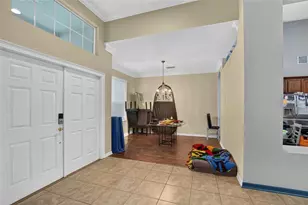 2613 Yukon Cliff Dr, Ruskin, FL 33570 - Photo 3