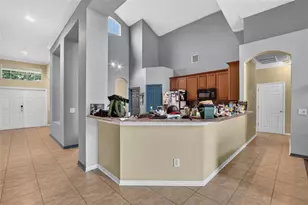 2613 Yukon Cliff Dr, Ruskin, FL 33570 - Photo 9