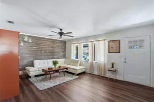 220 45th Ave S, Saint Petersburg, FL 33705 - Photo 9