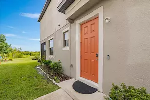 31603 Blue Passing Loop, Wesley Chapel, FL 33545 - Photo 11