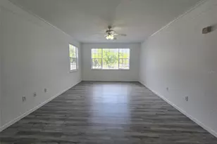 17108 Carrington Park Dr, Tampa, FL 33647 - Photo 9