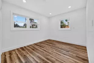 1524 Carson Cir NE, Saint Petersburg, FL 33703 - Photo 21