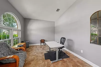 18425 Eastwyck Dr, Tampa, FL 33647 - Photo 7