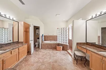 18425 Eastwyck Dr, Tampa, FL 33647 - Photo 15