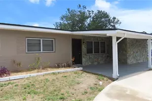 12208 105th St, Largo, FL 33773 - Photo 1
