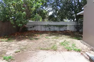 12208 105th St, Largo, FL 33773 - Photo 21