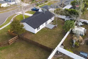 3206 Las Brisas Dr, Riverview, FL 33578 - Photo 27