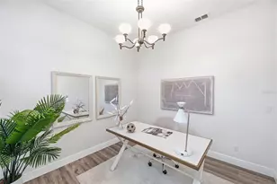 980 Live Oak Ave NE, Saint Petersburg, FL 33703 - Photo 9