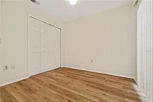 7607 Glades Ct, Tampa, FL 33637 - Photo 15