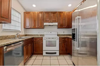 7607 Glades Court, Tampa, FL 33637 - Photo 9