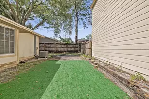 7607 Glades Ct, Tampa, FL 33637 - Photo 17