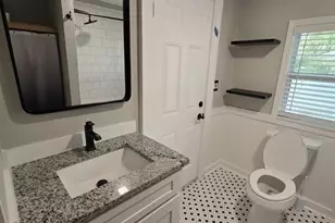 1035 9th Ave S, Saint Petersburg, FL 33705 - Photo 13