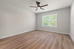 30309 Marquette Ave, Wesley Chapel, FL 33545 - Photo 25