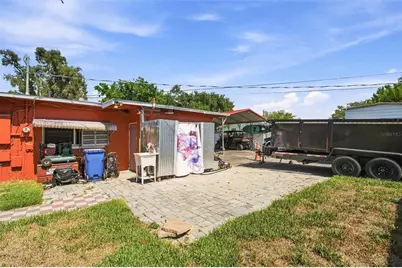 2908 18th Street W, Bradenton, FL 34205 - Photo 11