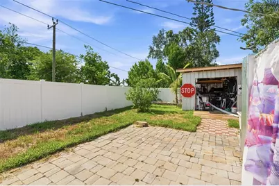 2908 18th Street W, Bradenton, FL 34205 - Photo 9