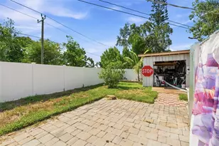 2908 18th St W, Bradenton, FL 34205 - Photo 9