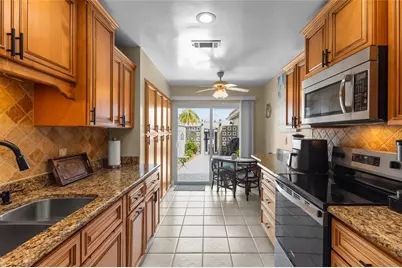 531 Boca Ciega Point Boulevard S #531, Saint Petersburg, FL 33708 - Photo 17