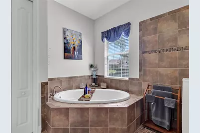 32430 Silvercreek Way, Wesley Chapel, FL 33545 - Photo 27