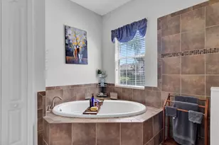 32430 Silvercreek Way, Wesley Chapel, FL 33545 - Photo 27