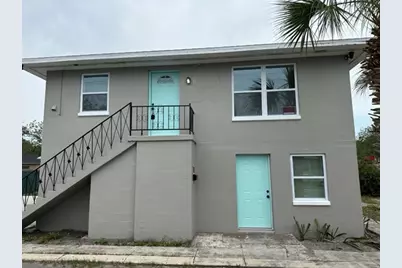 1110 16th Street S #B, Saint Petersburg, FL 33705 - Photo 1