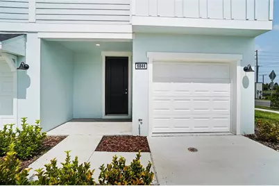 6844 Holcombe Down Drive, Zephyrhills, FL 33541 - Photo 3