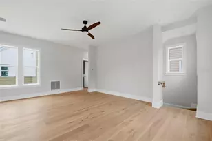 2540 1st Ave N, Saint Petersburg, FL 33713 - Photo 9