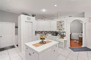 2117 Larkspur Ct, Trinity, FL 34655 - Photo 11