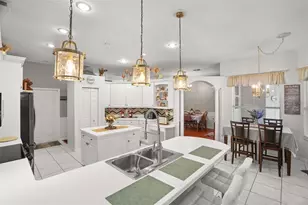 2117 Larkspur Ct, Trinity, FL 34655 - Photo 9