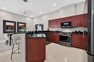 447 13th Ave N, Saint Petersburg, FL 33701 - Photo 11