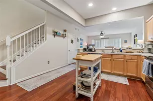 26606 Castleview Way, Wesley Chapel, FL 33544 - Photo 7