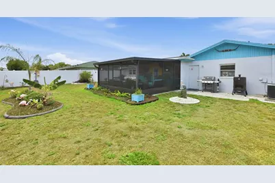 1739 Coco Palm Circle, Sun City Center, FL 33573 - Photo 33