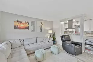 1739 Coco Palm Cir, Sun City Center, FL 33573 - Photo 3