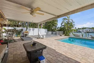 412 Hermosita Dr, Saint Petersburg, FL 33706 - Photo 21