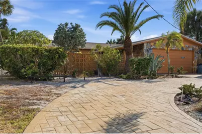 412 Hermosita Drive, Saint Petersburg, FL 33706 - Photo 3