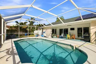 7809 34th Ct E, Sarasota, FL 34243 - Photo 25