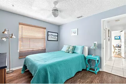 7809 34th Court E, Sarasota, FL 34243 - Photo 23
