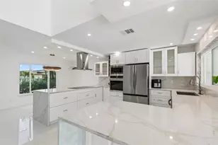775 Capri Blvd, Treasure Island, FL 33706 - Photo 13