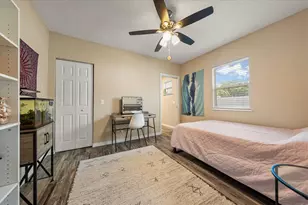 401 Dempsey Rd, Palm Harbor, FL 34683 - Photo 17