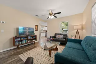 401 Dempsey Rd, Palm Harbor, FL 34683 - Photo 7
