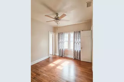 2135 Burlington Avenue N, Saint Petersburg, FL 33713 - Photo 19