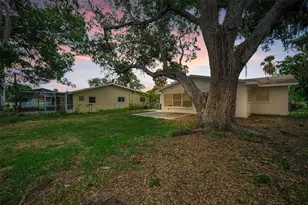 910 Snell Isle Blvd NE, Saint Petersburg, FL 33704 - Photo 19