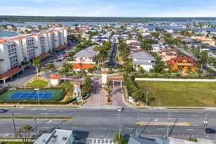 17717 Gulf Blvd, Redington Shores, FL 33708 - Photo 5