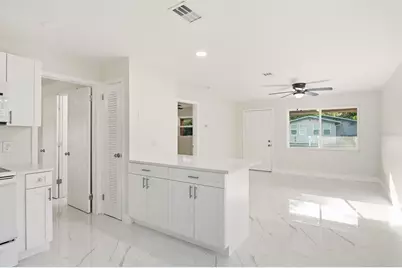 708 Pennsylvania Avenue, Clearwater, FL 33755 - Photo 9