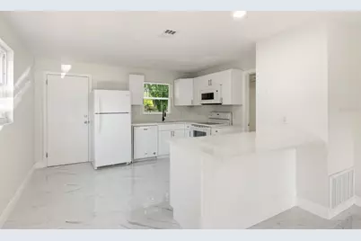 708 Pennsylvania Avenue, Clearwater, FL 33755 - Photo 7