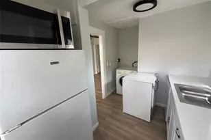 1701 14th Ave S, Saint Petersburg, FL 33705 - Photo 5