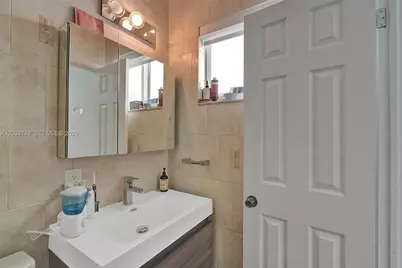 2025 Alamanda Drive, North Miami, FL 33181 - Photo 23