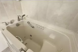 5973 Terrace Park Dr N, Saint Petersburg, FL 33709 - Photo 33